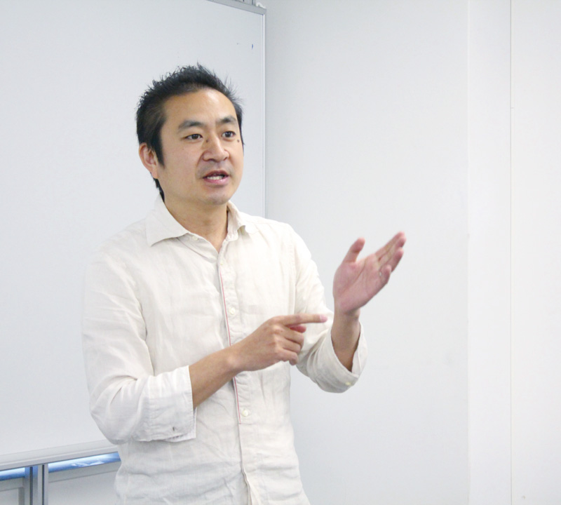 渡邉 哲意 教授