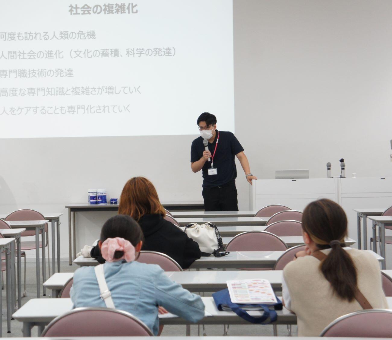 体験講義１①ss.JPG