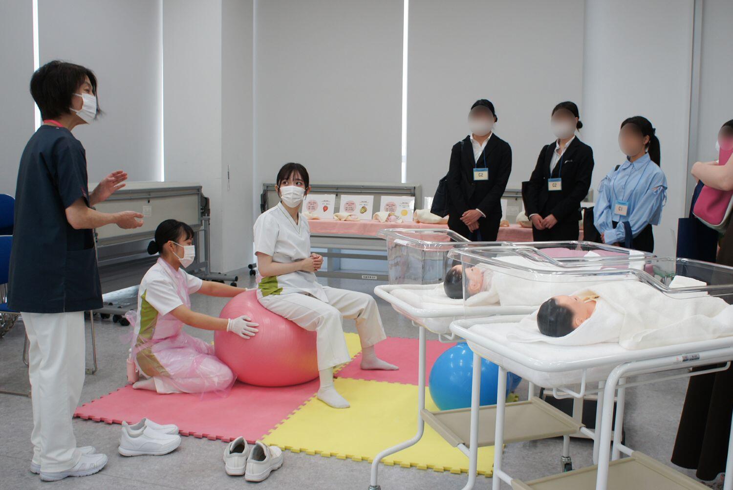 実習室見学2.jpg