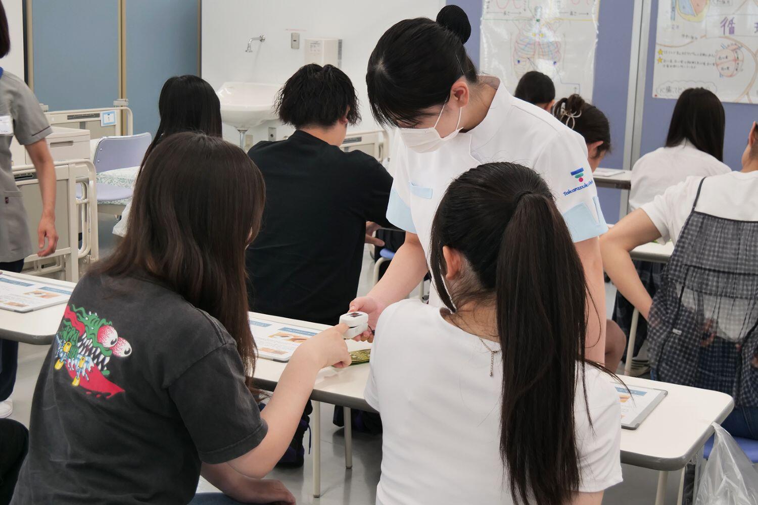 体験講義1-2.jpg
