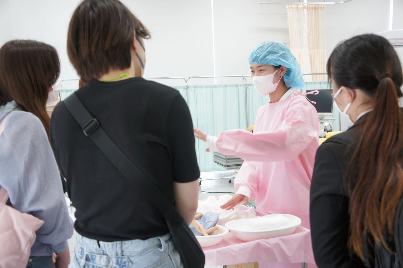 実習室見学②s.JPG