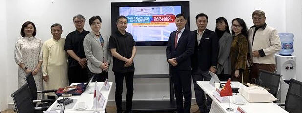 ヴァンラン大学覚書締結1.jpg
